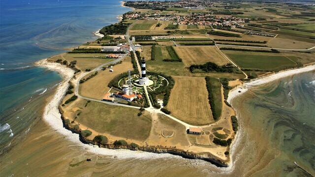 Luftbild der Landzunge "Pointe de Chassiron" ©Philippe Laplace