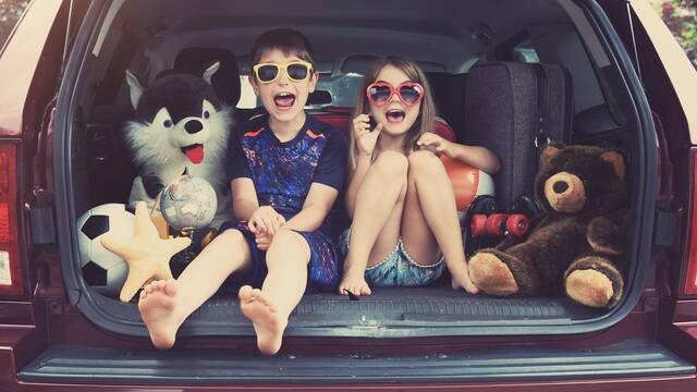 Enfants prêts à partir en vacances - ©Shutterstock