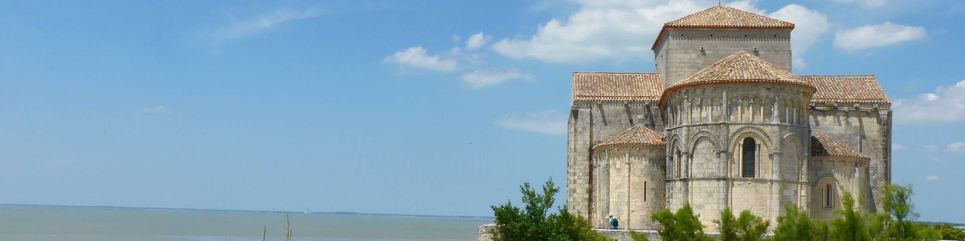 Die Kirche Sainte-Radagonde in Talmont - ©P.Migaud / FDHPA17