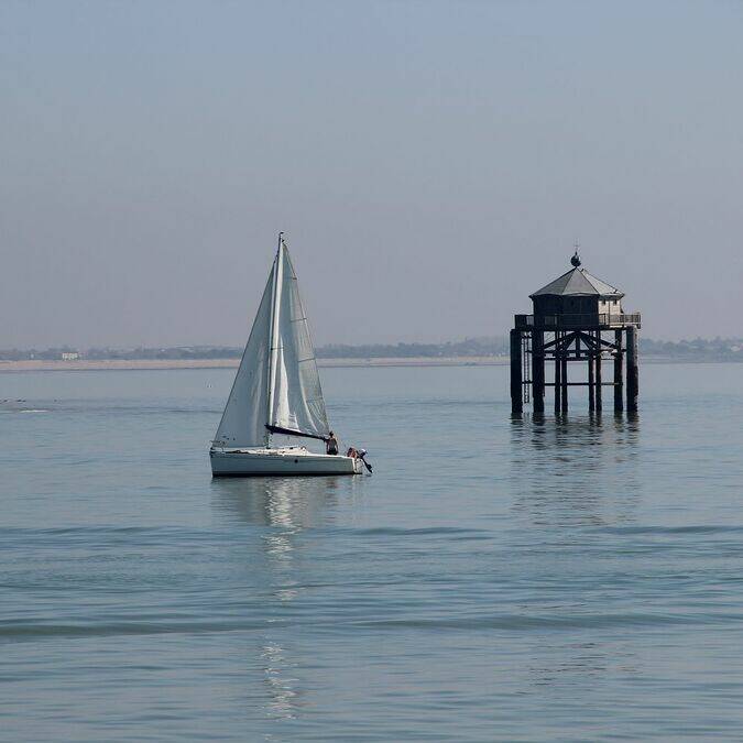Der "Phare du Bout du Monde" vor der Küste von La Rochelle © Perrine BELIN / CMT